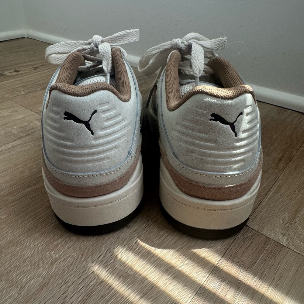 NEW Puma White and Brown Sneakers